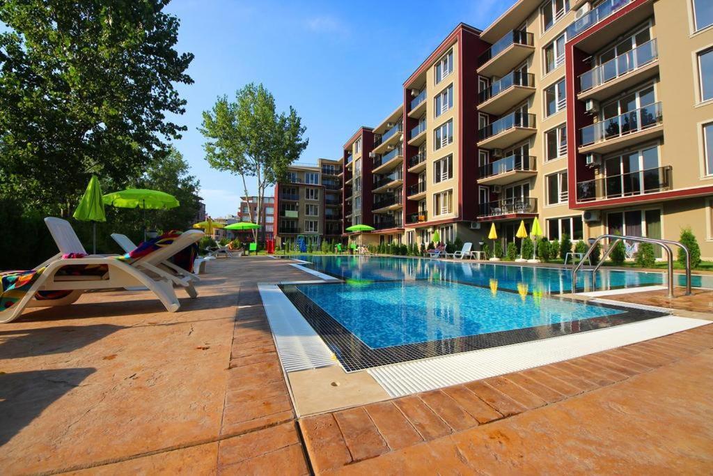Уютные Апартаменты Vip Park Slăntjev Brjag Exteriör bild