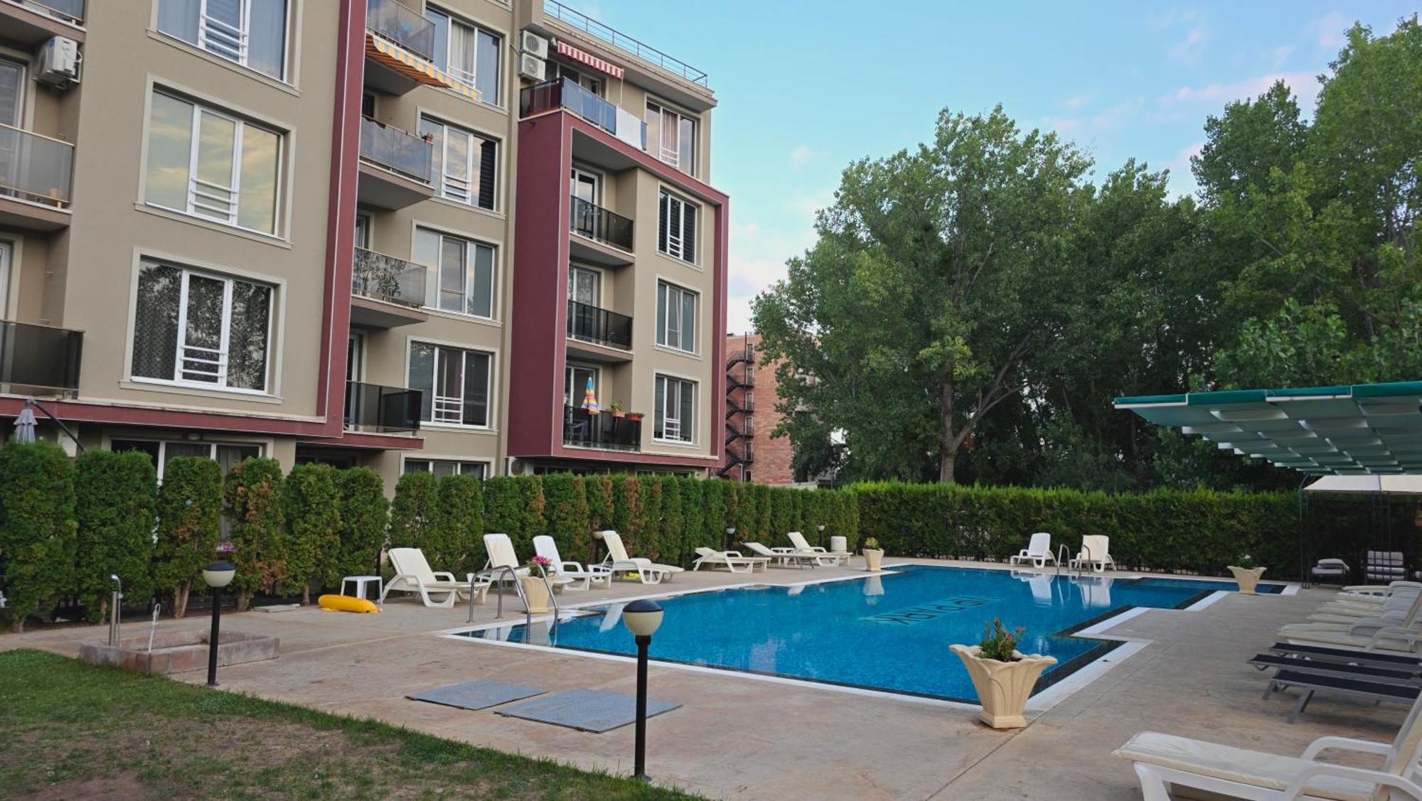 Уютные Апартаменты Vip Park Slăntjev Brjag Exteriör bild